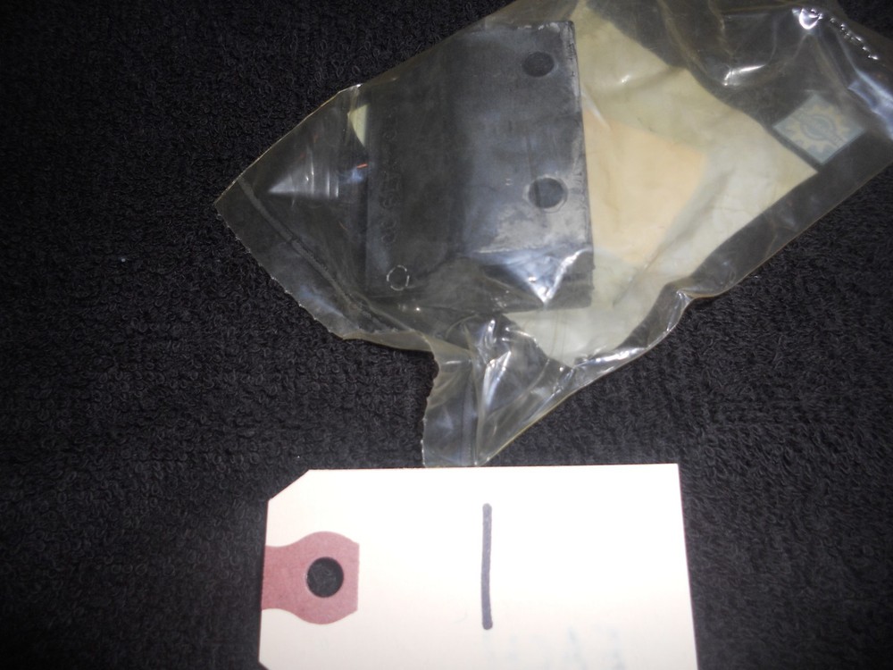 Ski Doo - 1997 Formula 583	Front Rubber Stop	570047900