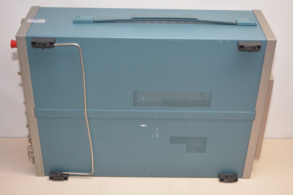 ^ Tektronix 2755P Programmable Spectrum Analyzer #W3783