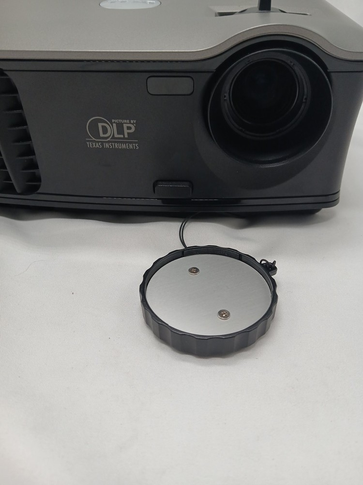 Dell 1800MP Compact Portable DLP Front Projector NO REMOTE Please READ