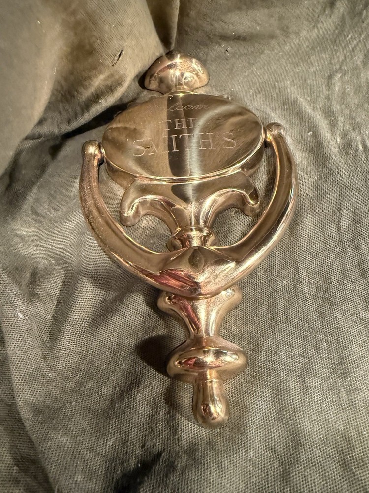 Vintage Brass - "The Smith's" - Last Name Door Knocker. Solid, Magnetic Back