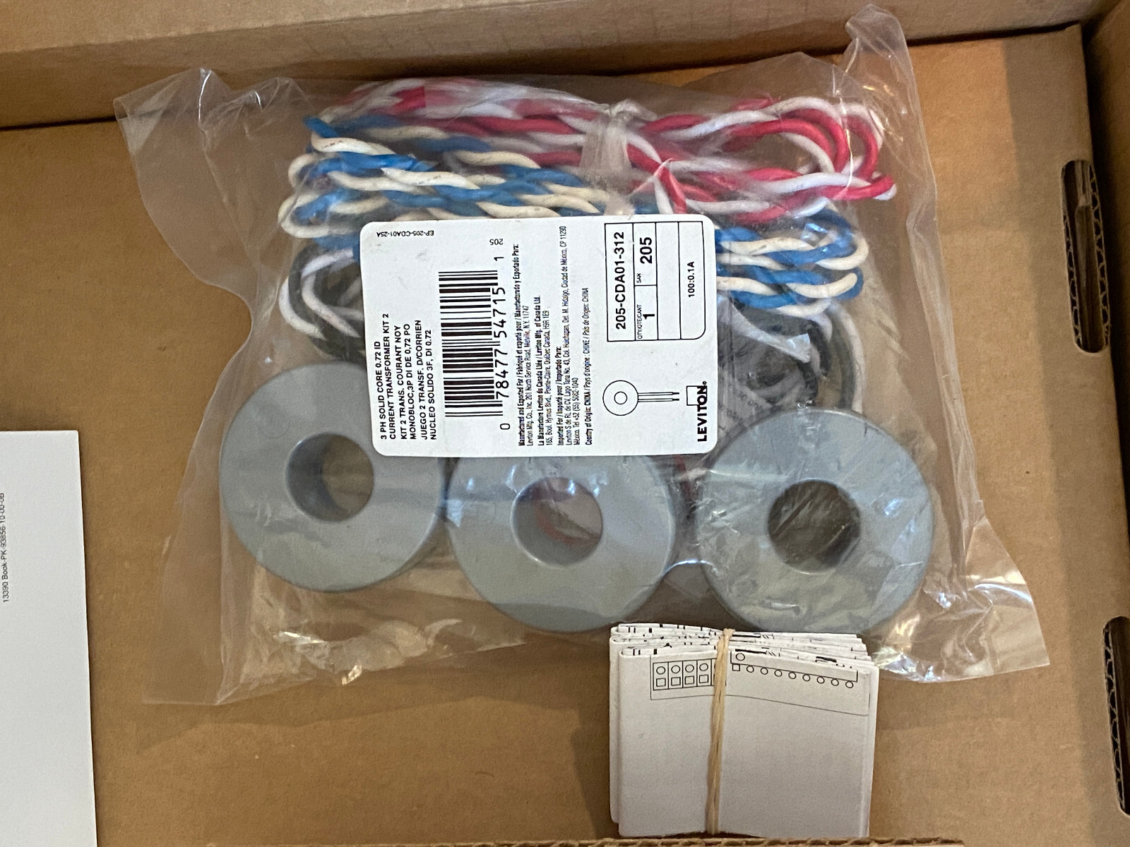 Leviton 2K208-1SW Series 2000 Indoor Usage Meter 3 Solid Core CTs 480V 100A