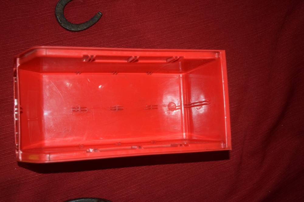 LARGE PLASTIC STORAGE BIN U-LINE 11"x5"x5.5" PARTS CONTAINER STACKABLE S-12415