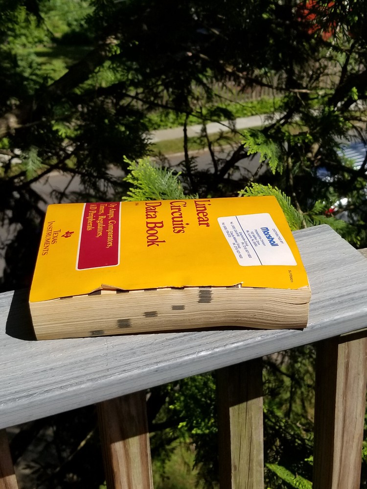 VINTAGE TEXAS INSTRUMENTS BOOK DATA ELECTRONIC MANUAL LINEAR CIRCUITS DATA 1984