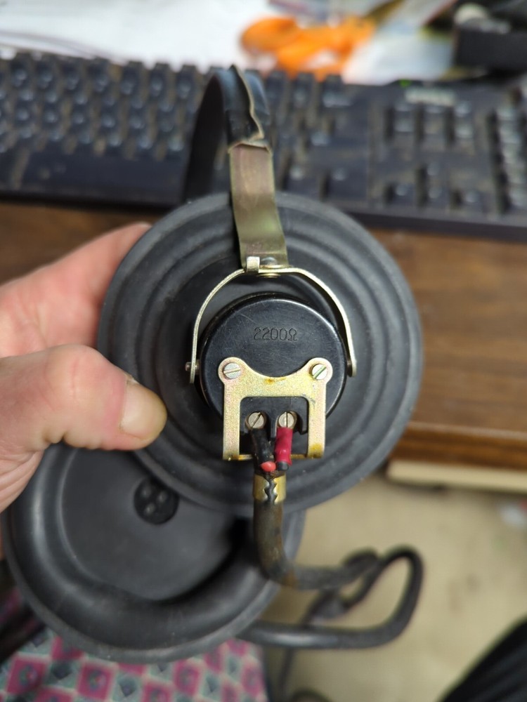 HEADSET, ELECTRICAL, MILITARY Surplus 58-in Cord