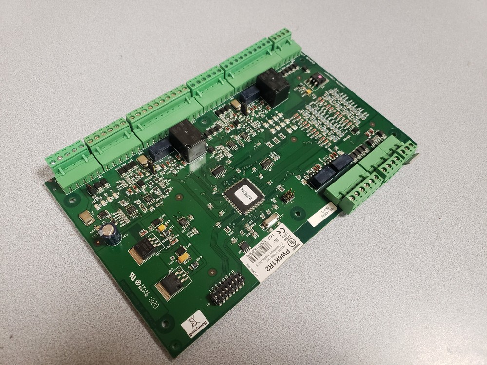 Honeywell Access Control Unit Model PW6K1R2 - Used