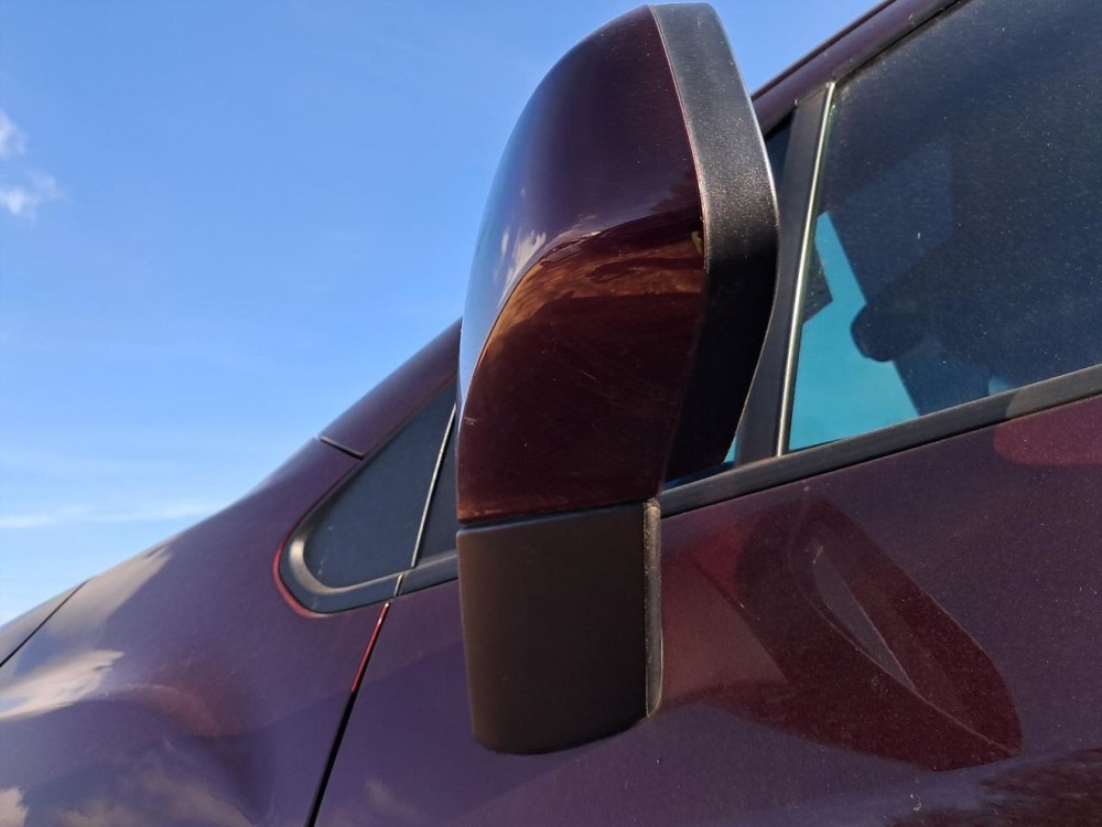 TRAX 2017 Glove Box 4860568