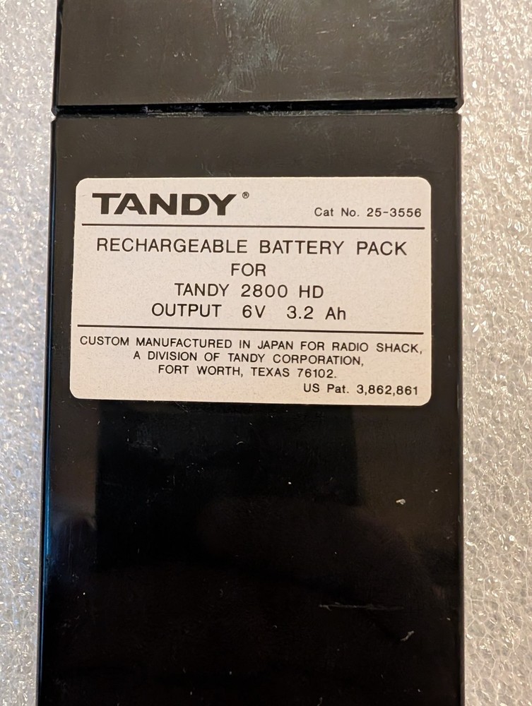 TANDY 2800 HD Vintage Laptop Computer original 6 volt battery UNTESTED