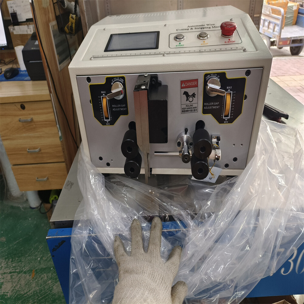 SWT-508ES Automatic Stripping Copper Wire Cut Stripper Machine 0.1 To 8mm