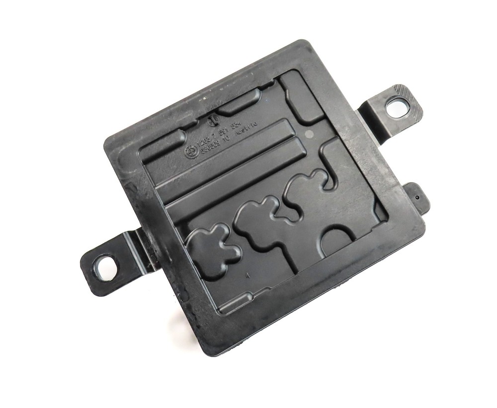 2011 BMW X5 (E70) 3.0L (N55) ENGINE INTEGRATED POWER DISTRIBUTION CONTROL MODULE