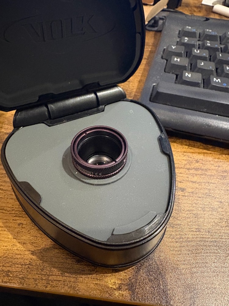 Volk Double aspheric Capsulotomy Lens with case