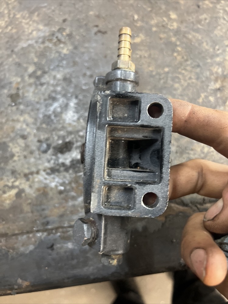Mercruiser fuel filter bracket
