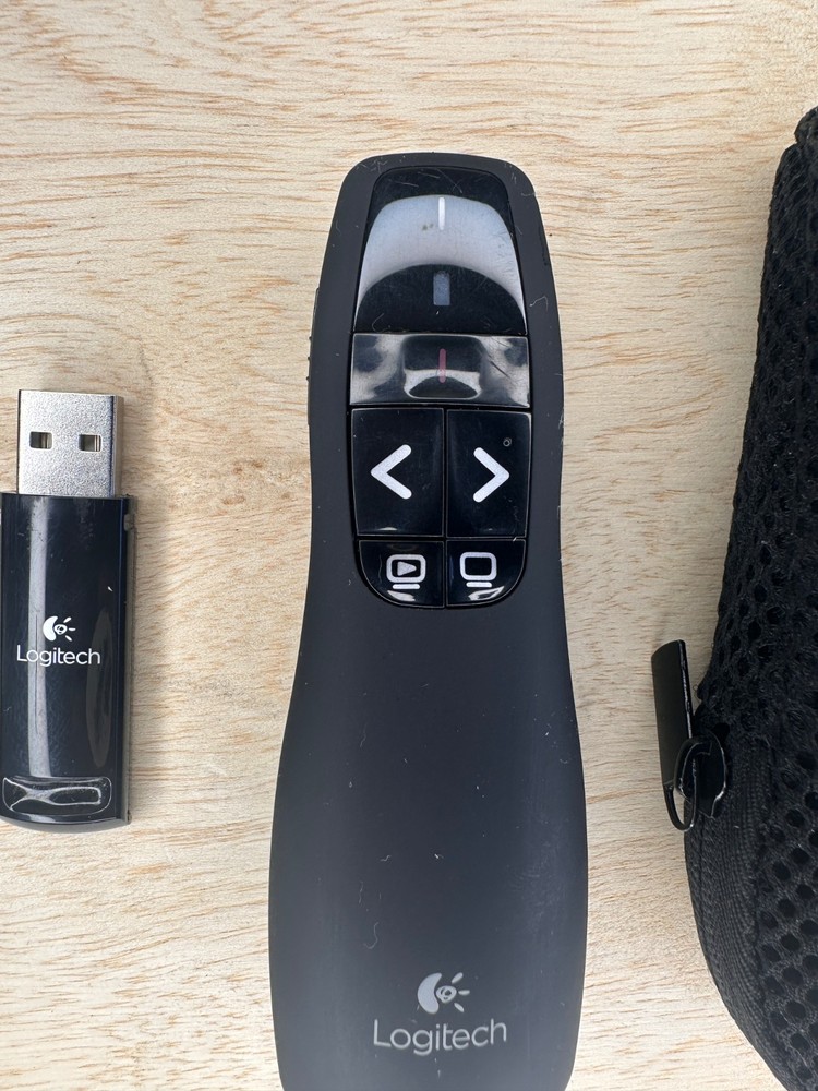 🔥 Logitech R400 Wireless Presentation Remote Laser Pointer USB Used Good w/Case