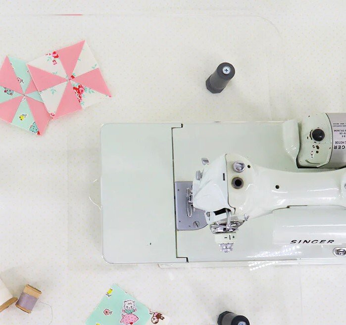 Singer Featherweight 221 (White) Sew Steady Large Table - w/bobbin access notch