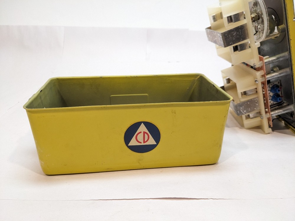 Victoreen CDV-700 Geiger Counter