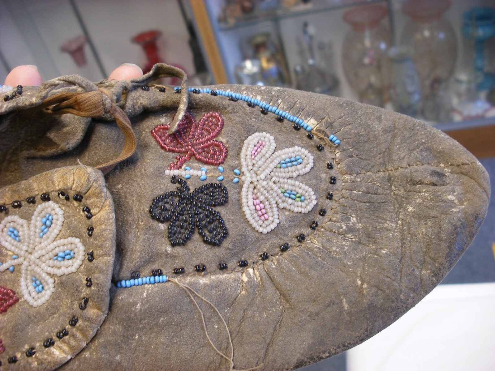 Antique Vtg Native American Plains Indian Beaded Moccasins - Damage - As-is!