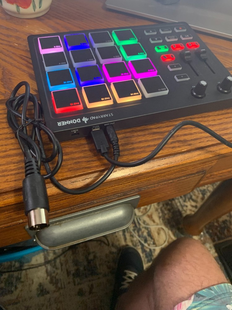 Donner STARRYPAD MIDI USB Pad Controller With Faders Knobs Lighted