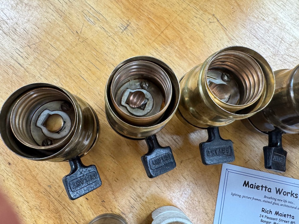 Paul Crist Studios: #10 BRYANT (dated 1907) Socket Shells & Paddles, Tiffany