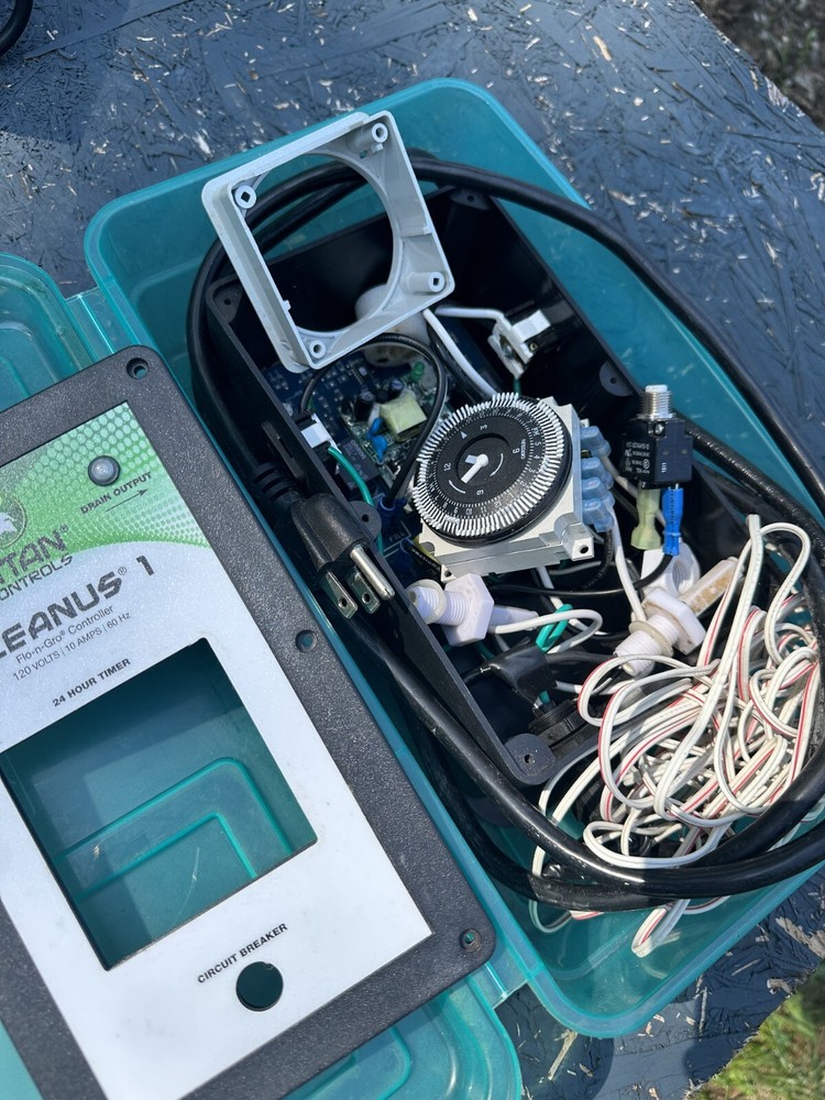 Titan Controls Oceanus 1 Timer Controller