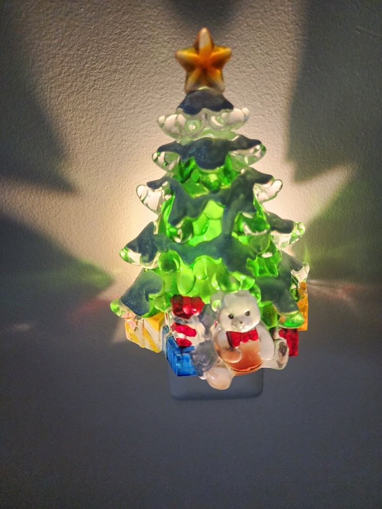 6.5 Inch Acrylic Plug In Christmas Tree Night Light