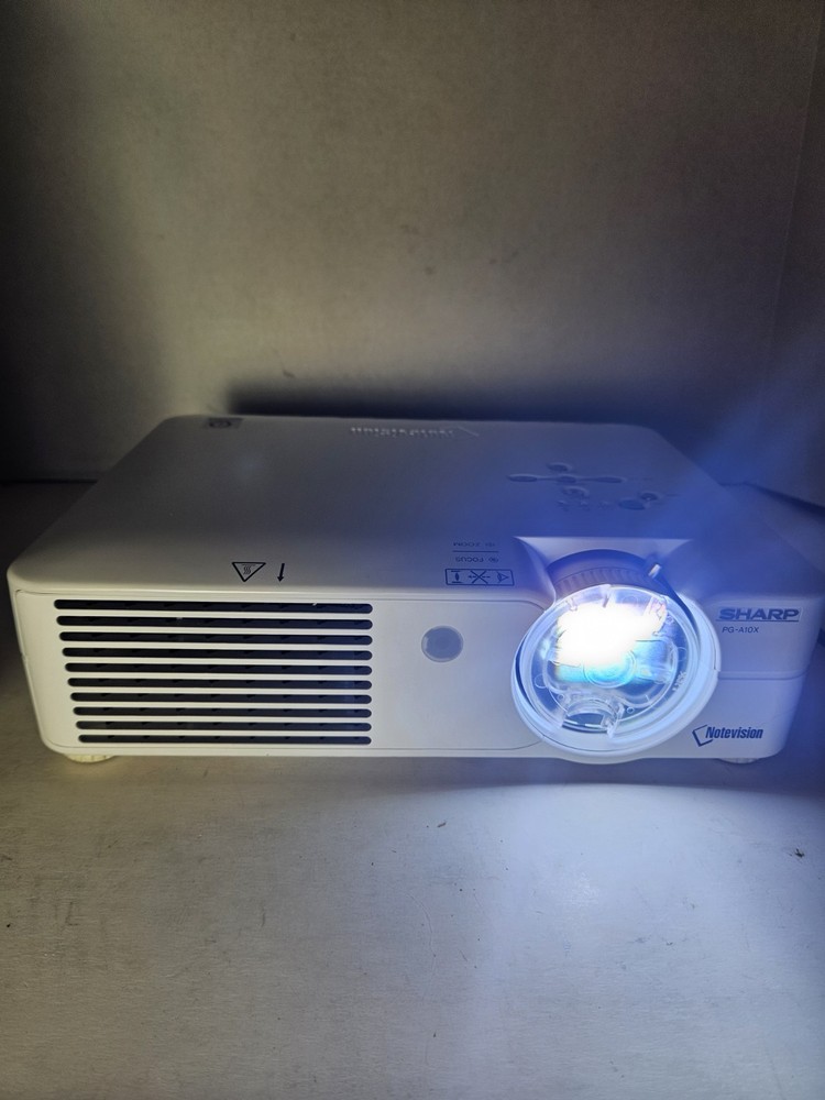 Sharp Notevision PG-A10X Projection Display With All Cords Remote And Bag