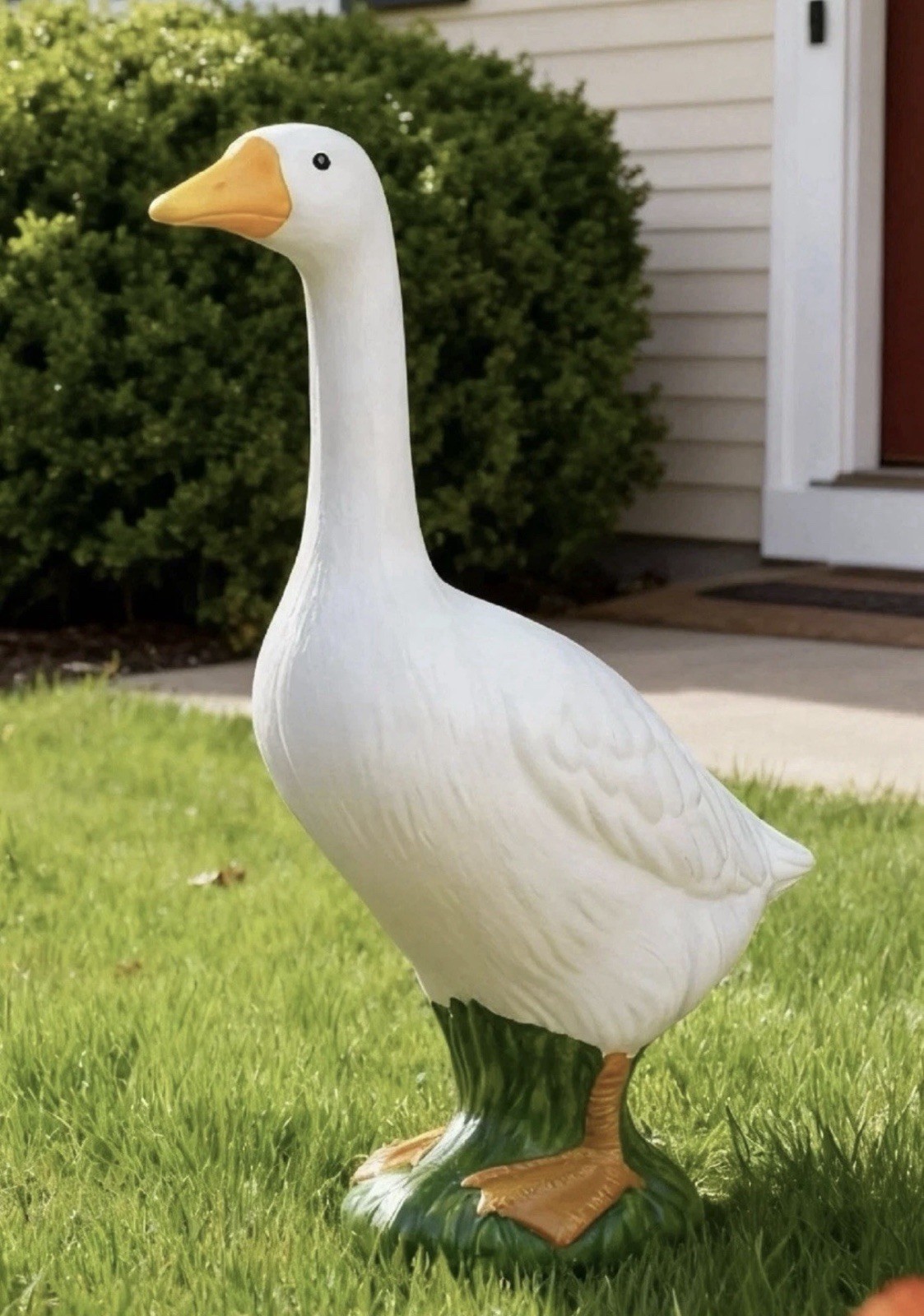 VIRAL Mainstays Large White 20"H Dress Up Goose Garden Statue Yard Decor NEW