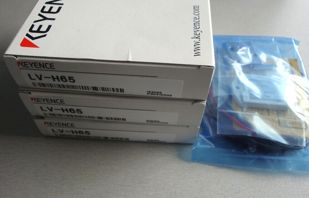 KEYENCE LV-H65 Laser Sensor New