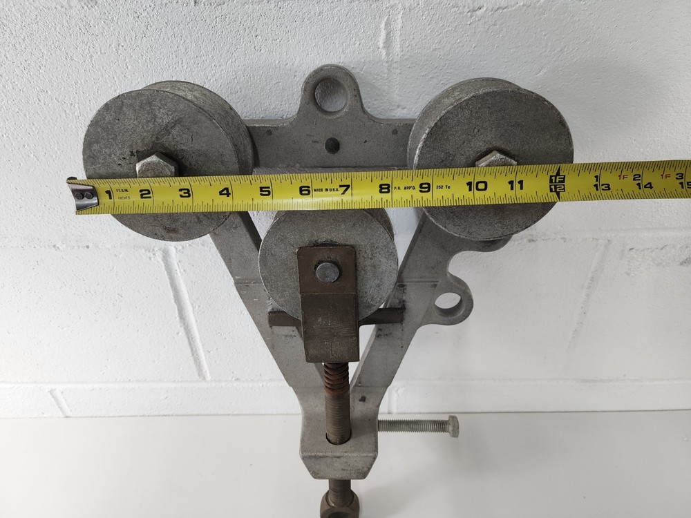 W. M. Bashlin Co. Traveling Rolling Ground - Stringing Block Pulley - 1590B