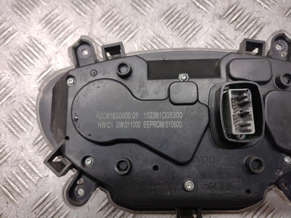 2015 PIAGGIO BEVERLY Speedo Clocks