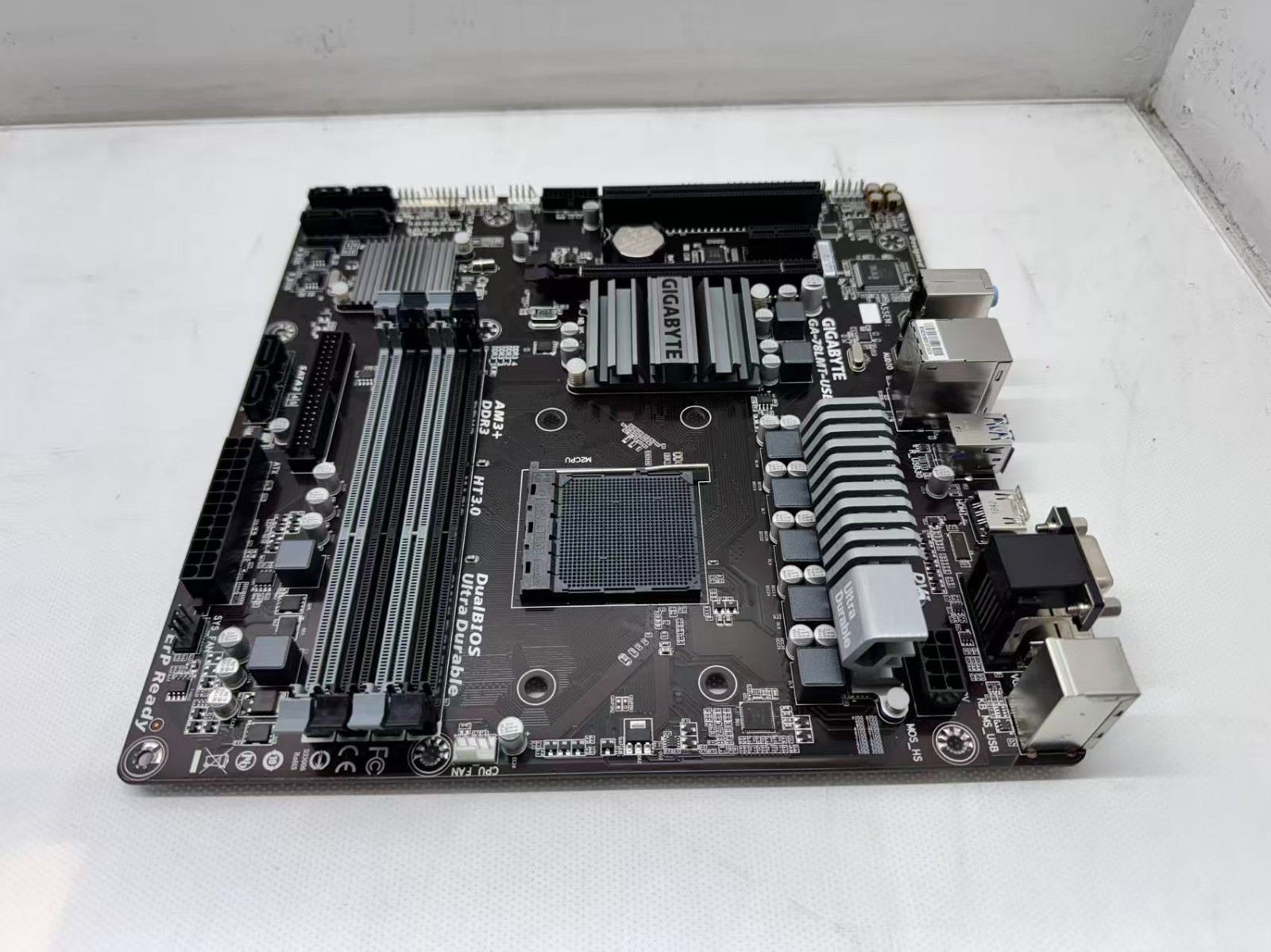 GIGABYTE GA-78LMT-USB3 R2 AM3+ DDR3 motherboard