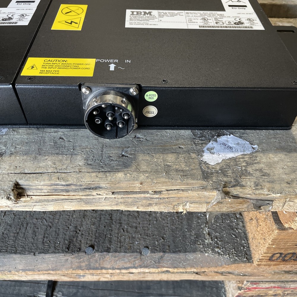 (2) IBM 3 Outlet 9306-RTP Server Power Brick Distribution Unit 39Y8912 Computer