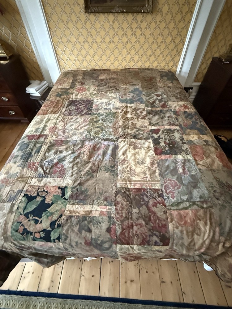 Antique Heavy Chenille /Patchwork Bedcover Quilt - King Size