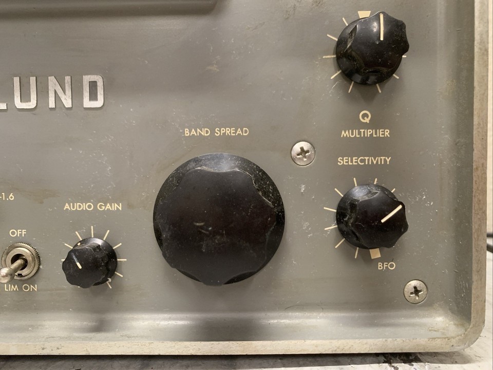 Hammarlund HQ-100 General Coverage HF/AM Ham Radio Receiver Untested