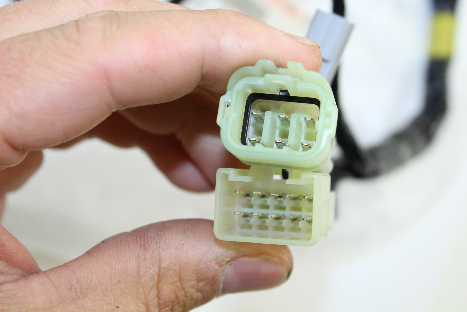 02 03 YAMAHA R1 HEADLIGHT SPEEDO GAUGES WIRING HARNESS WIRE LOOM - *NEW* - OEM