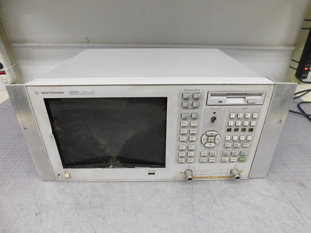 AGILENT E5062A NETWORK ANALYZER 300 KHZ- 3 GHZ, OPT 015,275 M5003