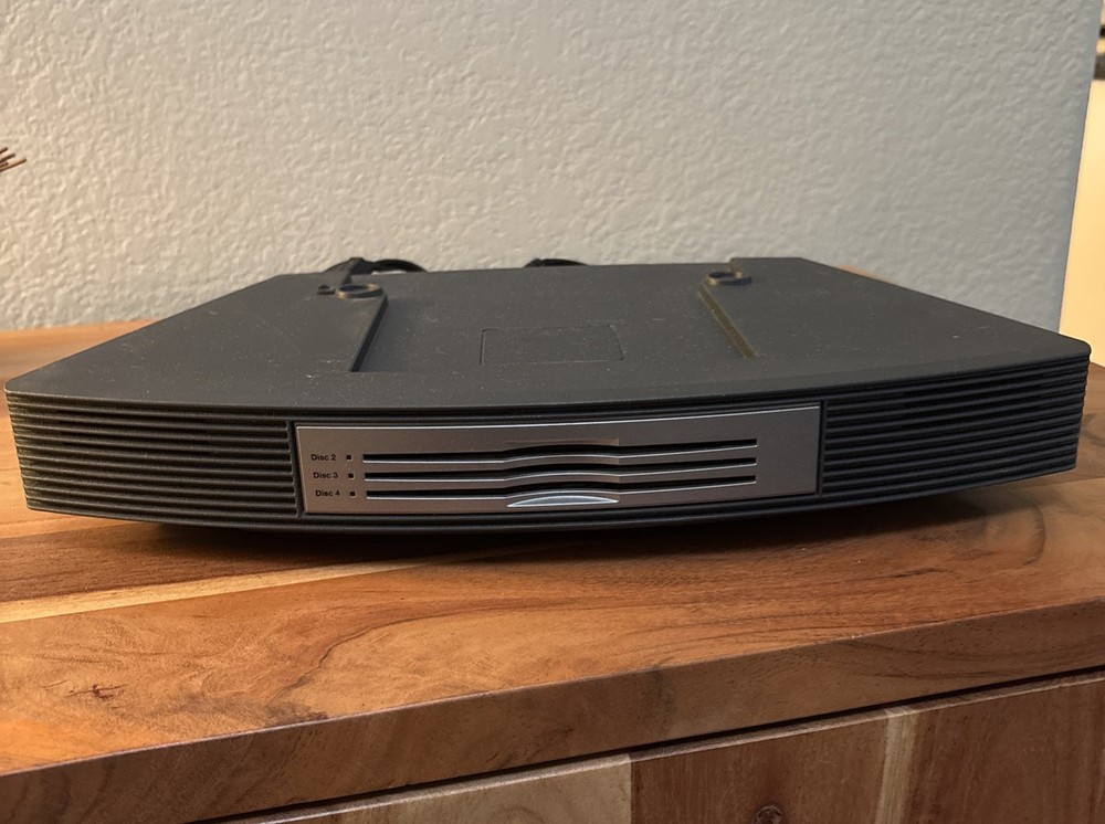 Bose Wave Music System 3-Disc Multi-CD Changer **Powers On** "Disc Error" CLEAN