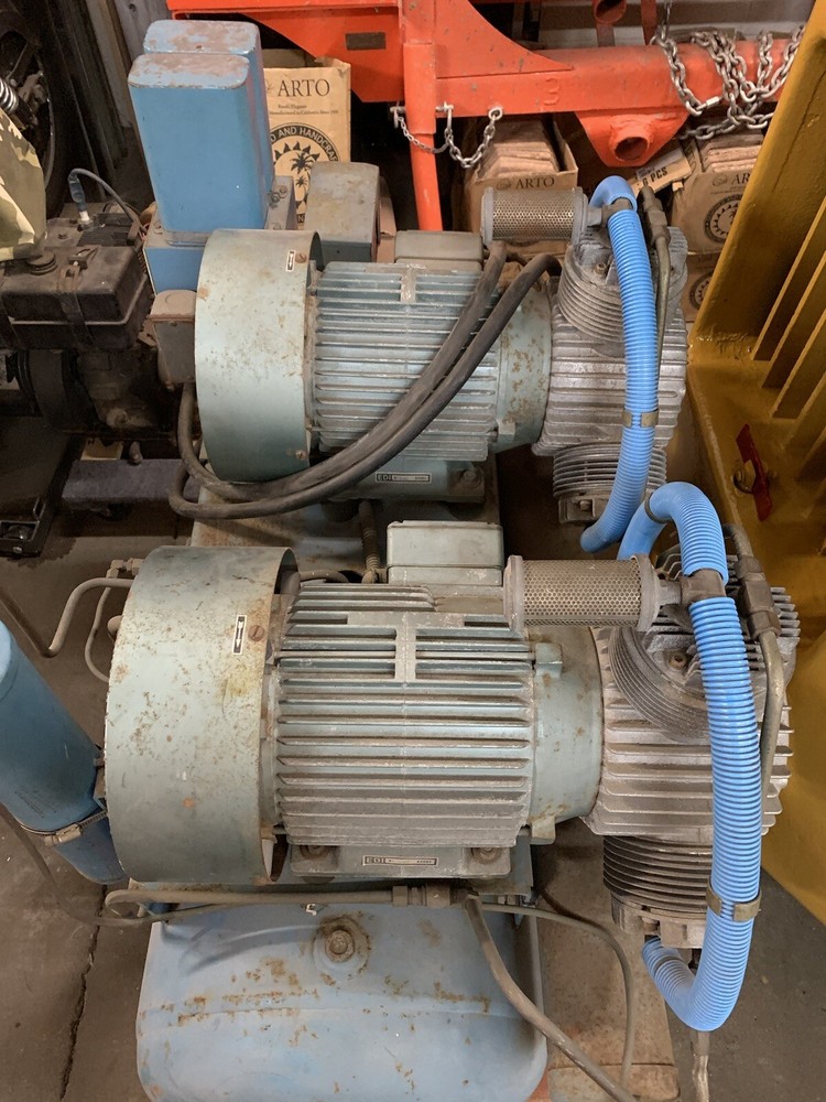 Air Techniques Oilless Air Compressor