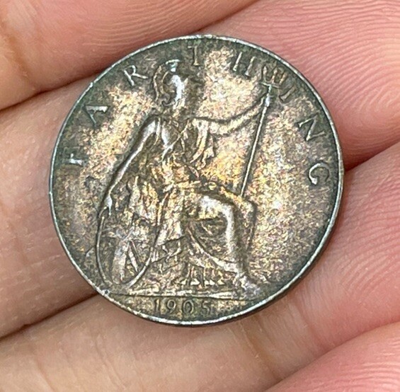 1905 Great Britain Farthing Coin