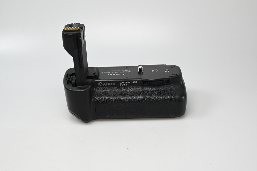 Canon BG-E2 Battery Grip for 20D, 30D #G023