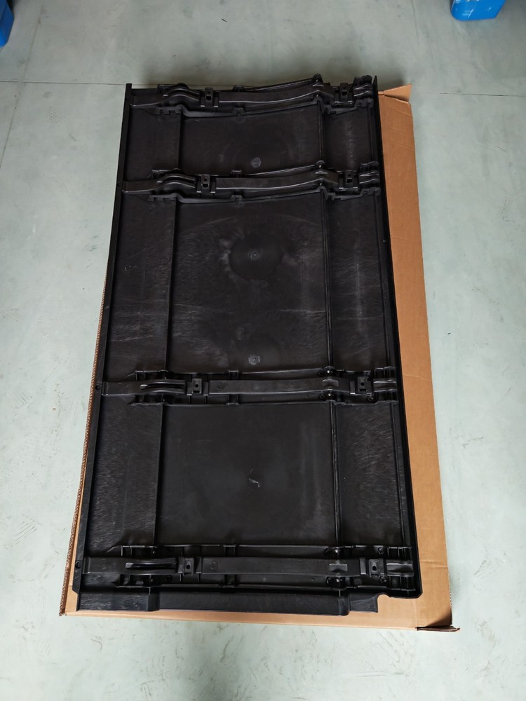 Middle Fairing Panel Right Side For Freightliner Cascadia 2018-2024