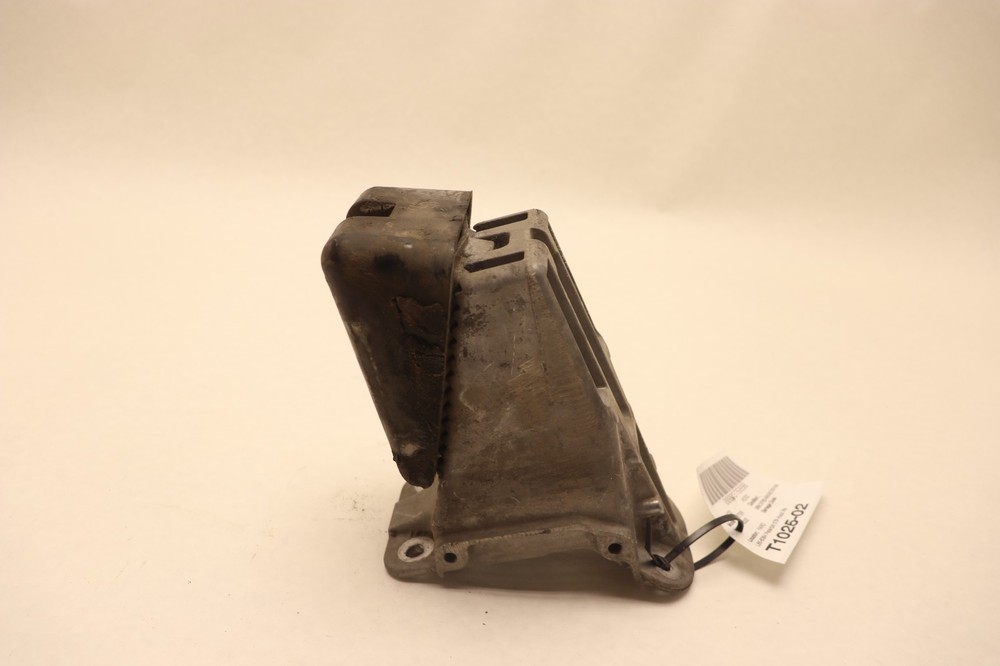 2018-2023 PETERBILT 579 FRONT BONNET HOOD REST BRACKET SUPPORT OEM