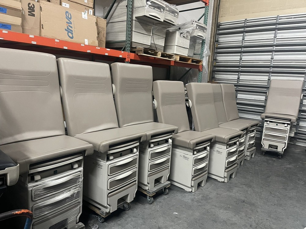 Midmark 204 Exam Tables