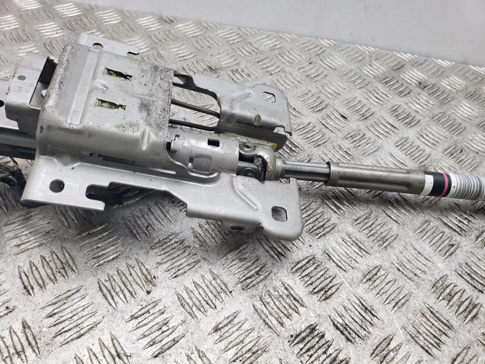 PEUGEOT 2008 ADJUSTABLE STEERING COLUMN 2015 1811934103