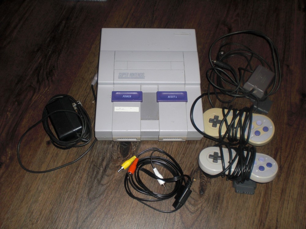 Super Nintendo SNES Original Console System w/ OEM Cables 2 Controllers TESTED