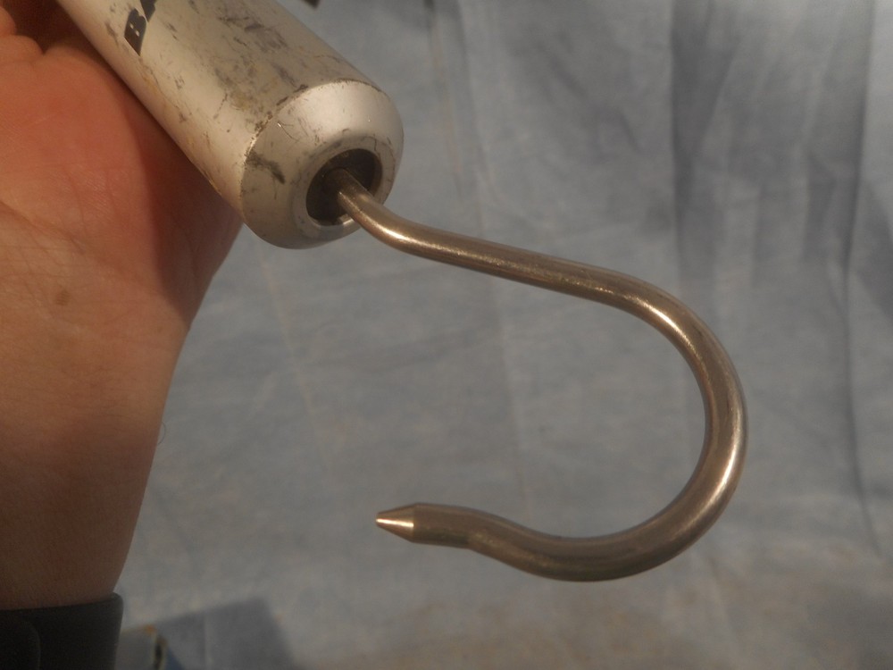 Baker Fishing Gaff and Scale - 25 lb. Scale