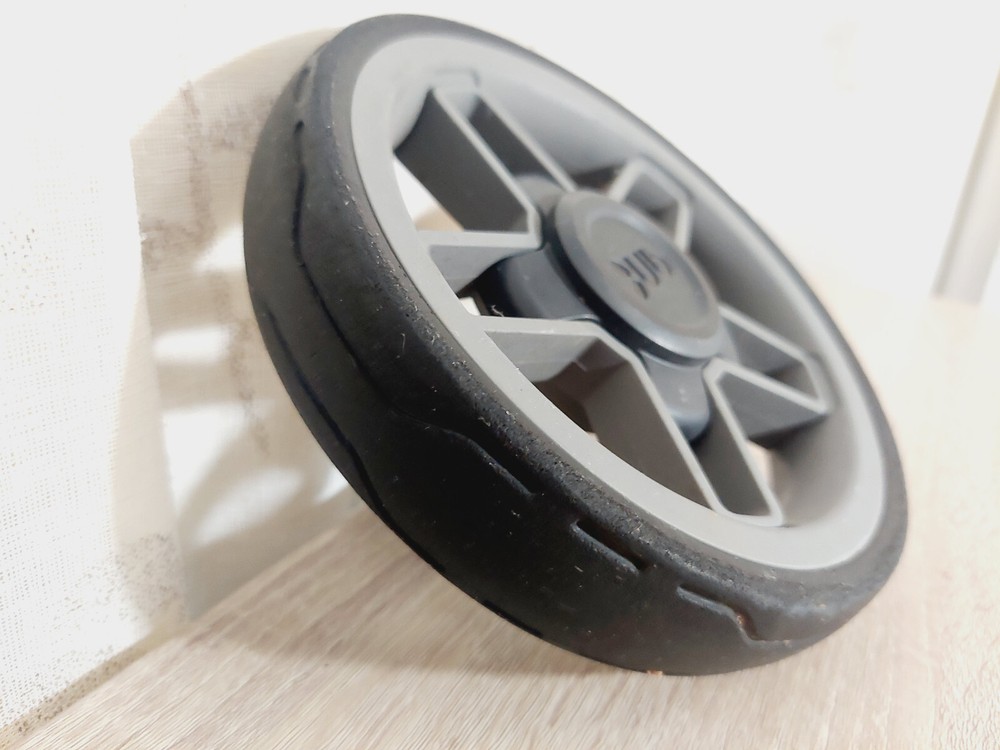 1x UPPAbaby MINU Stroller Rear Wheel - Replacement Part Only