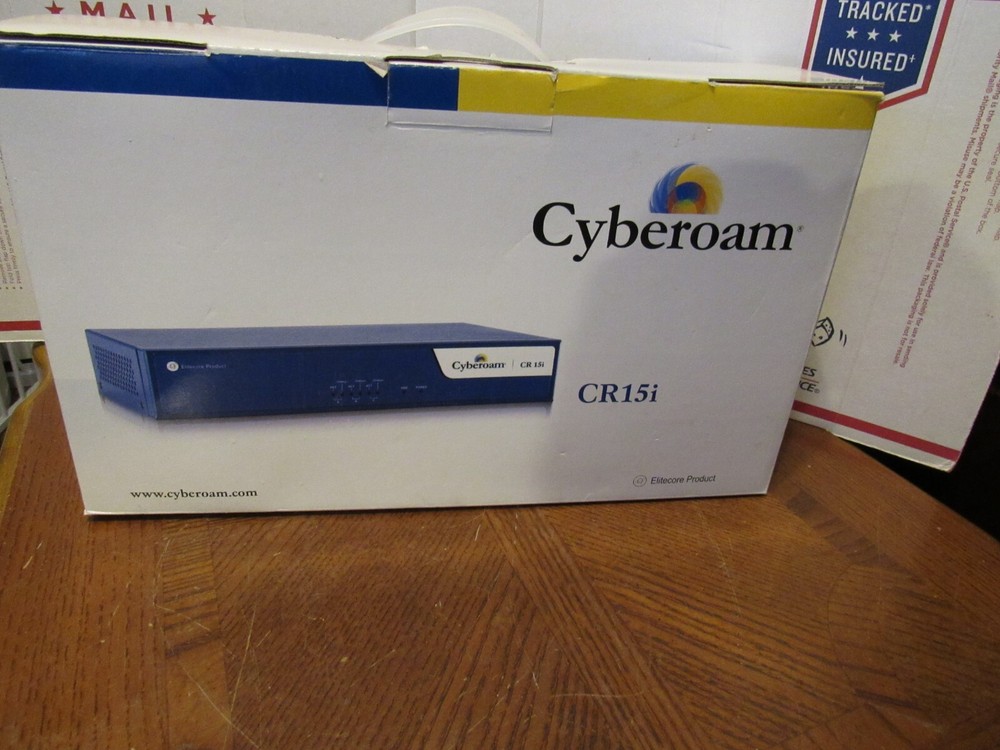 Cyberoam CR15i UTM Appliance