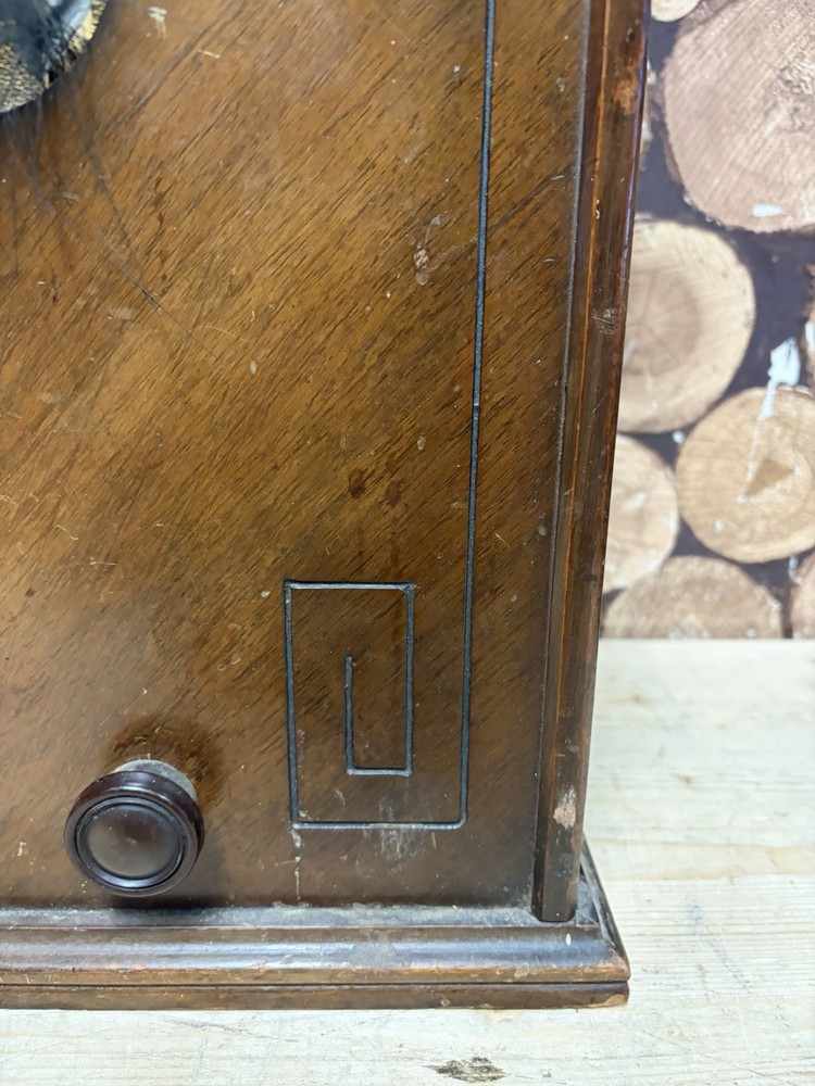 Ultra Blue Fox Vintage Radio