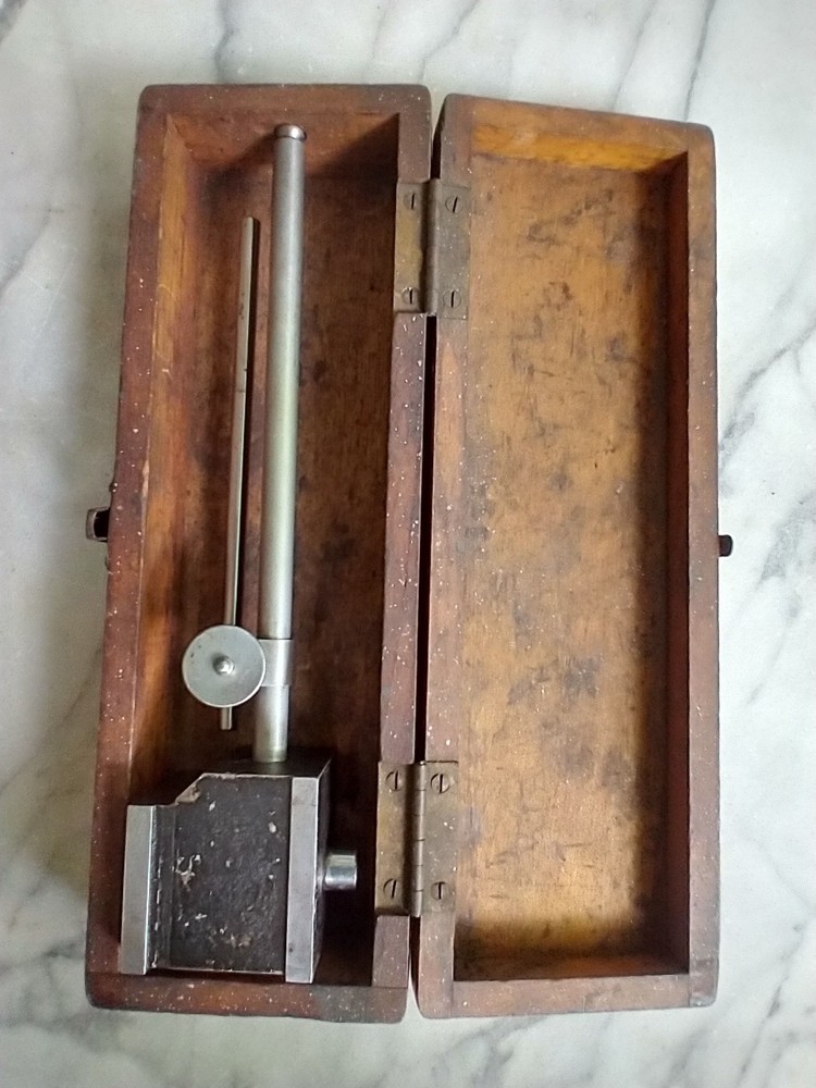 Eclipse Magnetic Base Small Stand Push Button Made In England w/ Adjustable Arm