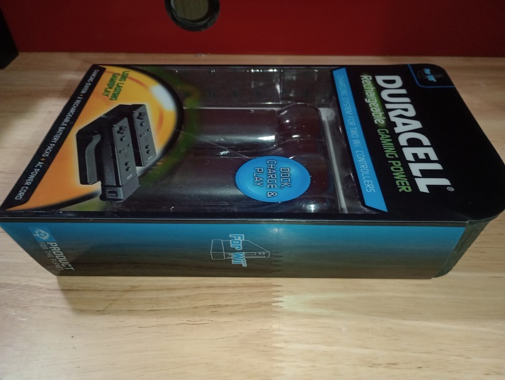 Duracell Rechargeable Gaming Universal Charging System For 2 Wii Controllers
