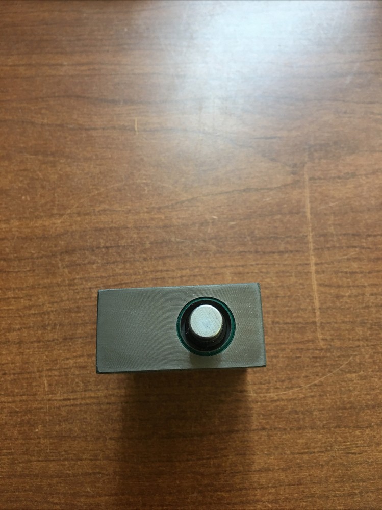 John Deere AN122628 Valve
